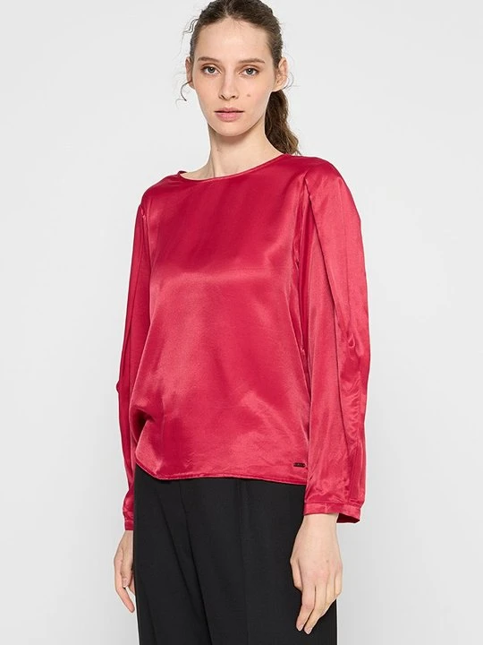 Zdjęcie produktu Bluzka Armani Exchange czerwony