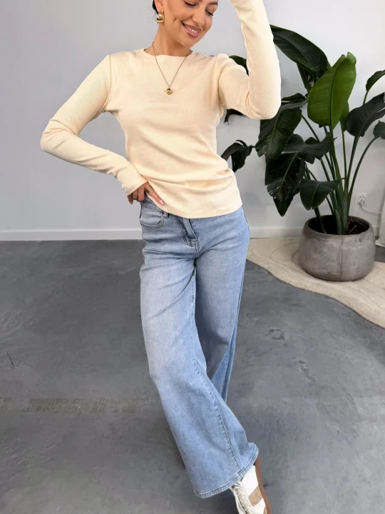 Zdjęcie produktu Bluzka Basic Prążkowana Kremowa ClothStore Cream