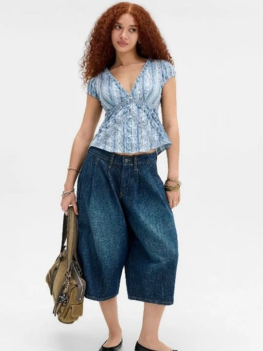 Zdjęcie produktu Bluzka BDG Urban Outfitters niebieski
