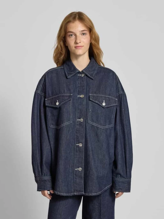 Zdjęcie produktu Bluzka jeansowa o kroju Oversized z czystej Bawełna Gina Tricot Jeansowy niebieski