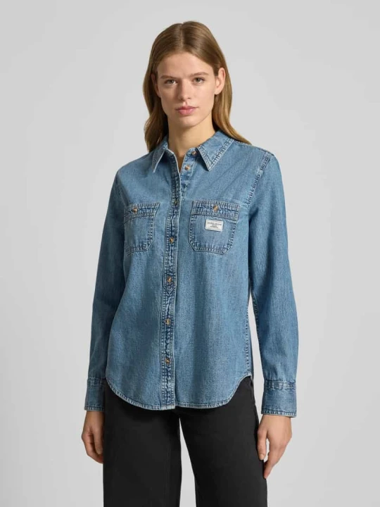 Zdjęcie produktu Koszulowa bluzka jeansowa o kroju regular fit w denimowym wyglądzie Guess Jeansowy niebieski