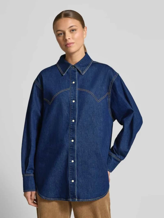 Zdjęcie produktu Bluzka jeansowa o kroju relaxed fit z listwą guzikową Scotch & Soda Ciemnoniebieski