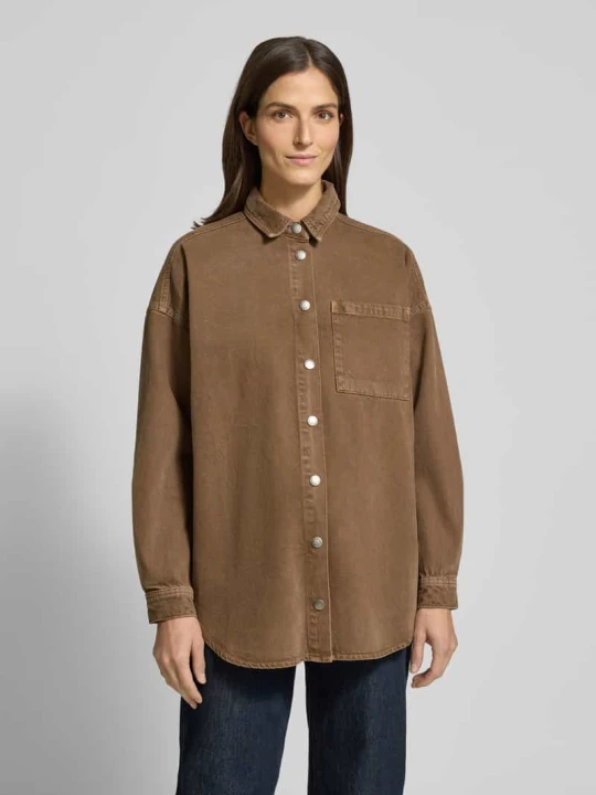 Zdjęcie produktu Bluzka jeansowa z kieszenią na piersi model ‘Malo’ My Essential Wardrobe Koniakowy