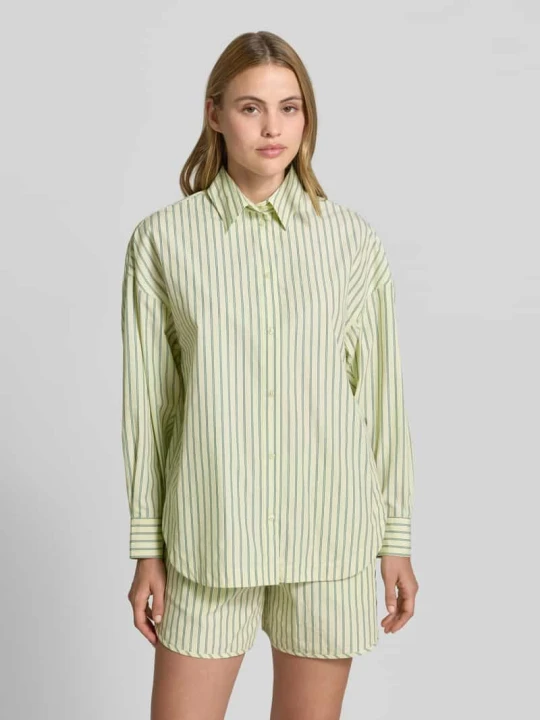 Zdjęcie produktu Bluzka koszulowa o kroju oversized z czystej bawełny model 'BOSTATTA' Boss Jasnozielony