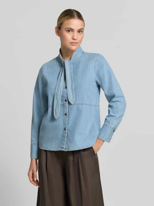Zdjęcie produktu bluzka koszulowa o kroju regular fit z czystej bawełny w tkaninie stylizowanej na denim Emily Van den Bergh Jeansowy niebieski