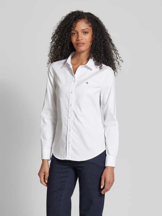 Zdjęcie produktu Bluzka koszulowa o kroju slim fit z wyhaftowanym logo Gant Biały