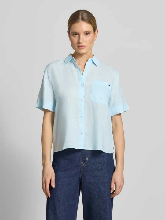 Zdjęcie produktu Bluzka lniana o kroju loose fit z brustaszą Tommy Hilfiger Jasnoniebieski