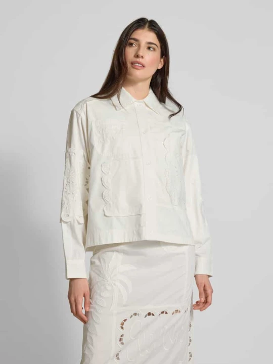 Zdjęcie produktu Bluzka o kroju relaxed fit z haftem angielskim model ‘Elements’ Stella Nova Biały