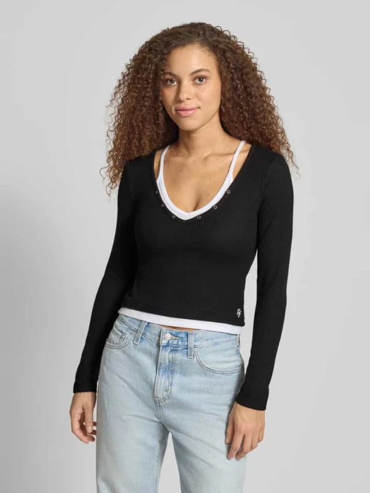 Zdjęcie produktu Bluzka z długim rękawem o kroju slim fit z fakturowanym wzorem Guess Czarny