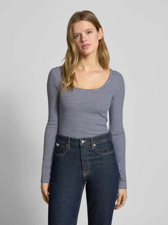 Zdjęcie produktu Bluzka z długim rękawem o kroju slim fit z głębokim okrągłym dekoltem REVIEW Ciemnoniebieski