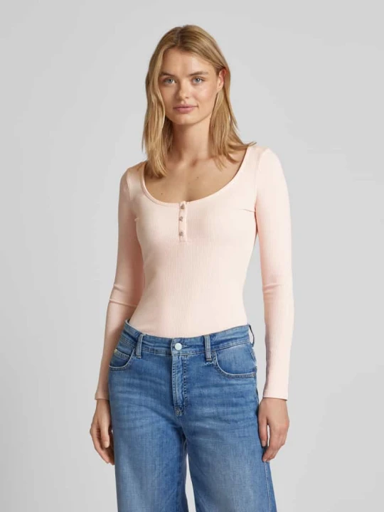 Zdjęcie produktu Bluzka z długim rękawem i efektem prążkowania model ‘KARLEE’ Guess Różowy