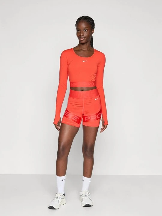 Zdjęcie produktu Bluzka z długim rękawem Nike czerwony