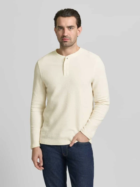 Zdjęcie produktu Longsleeve w kroju regular fit z listwą guzikową MCNEAL Écru