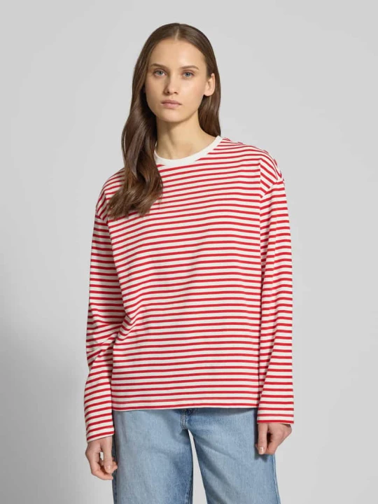 Zdjęcie produktu Koszulka z długim rękawem z mieszanki bawełny krój regular fit model 'SADIE' Pieces Czerwony