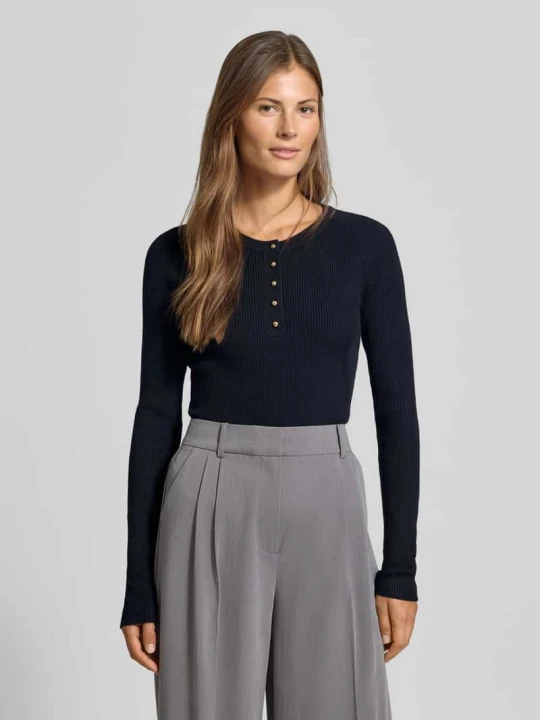 Zdjęcie produktu Bluzka z długim rękawem o kroju slim fit z imitacją dzianiny MYON
