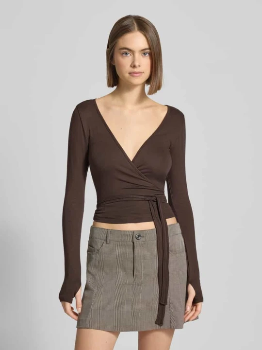 Zdjęcie produktu Bluzka z długim rękawem o kroju slim fit z Mieszanka wiskozy Model 'Soft' Gina Tricot Ciemnobrązowy