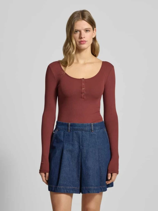 Zdjęcie produktu Bluzka z długim rękawem o kroju slim fit z mieszanki bawełny model ‘KITTE’ Pieces Bordowy