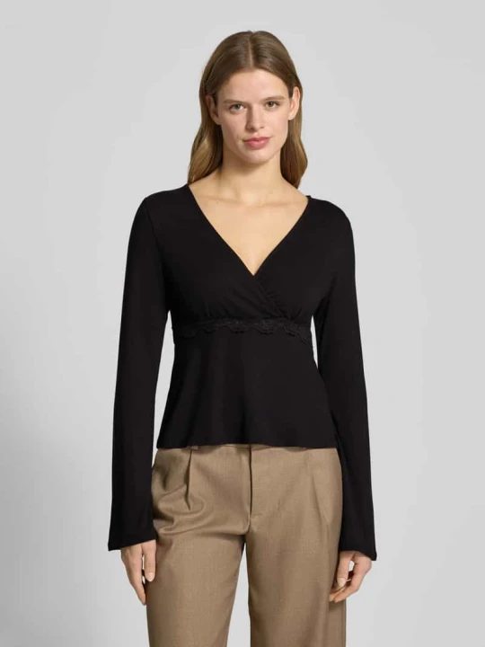 Zdjęcie produktu Bluzka z długim rękawem o kroju slim fit z mieszanki wiskozy model „SINI” Only Czarny