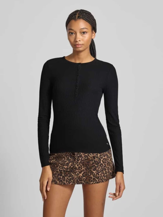 Zdjęcie produktu Bluzka z długim rękawem o kroju slim fit z mieszanki wiskozy Tom Tailor Czarny