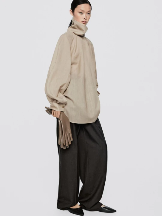 Zdjęcie produktu Bluzka Z Mieszanki Wełny I Jedwabiu Z Efektem Objętości − Limited Edition - Różowawy Beż - Massimo Dutti - Female