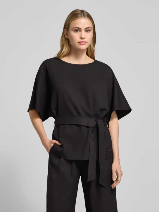 Zdjęcie produktu Bluzka z wiązanym paskiem model ‘Pie Bellevue’ MOS MOSH Czarny