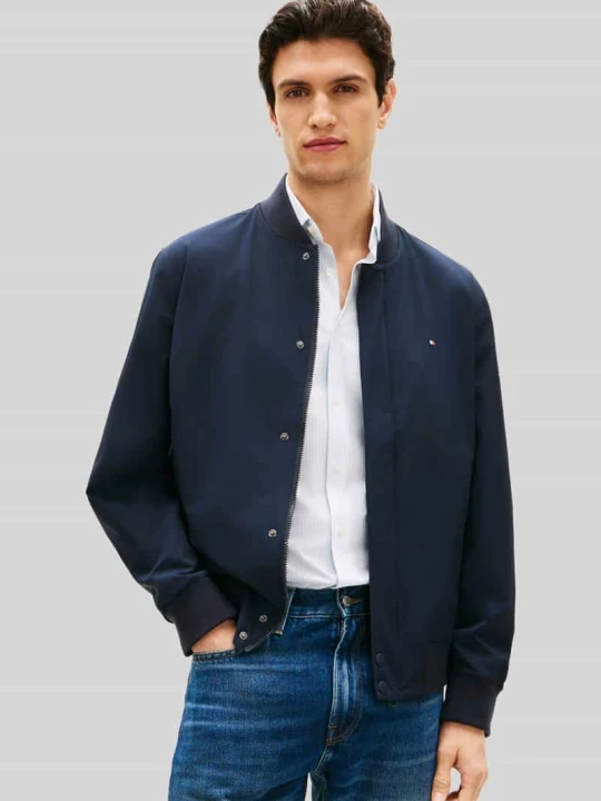 Zdjęcie produktu Bluzon o kroju regular fit z hydrofobową funkcją Tommy Hilfiger Granatowy