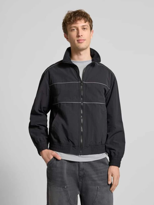 Zdjęcie produktu bluzon o kroju regular fit z paskami w kontrastowym kolorze model 'HEIGHTS PIPPING JACKET' Levi's