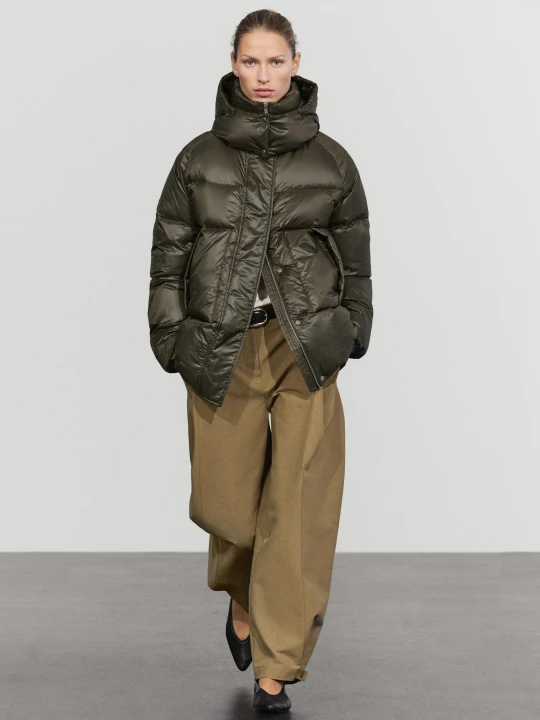 Zdjęcie produktu Błyszczący Kurtka Puchowa - Ciemny Khaki - Massimo Dutti - Female