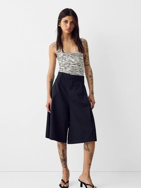 Zdjęcie produktu Body Bershka czarny