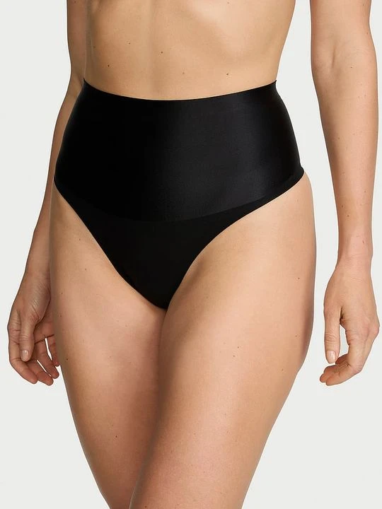 Zdjęcie produktu Body by Victoria Stringi modelujące z wysokim stanem Smoothing Shimmer Victoria's Secret Czarny