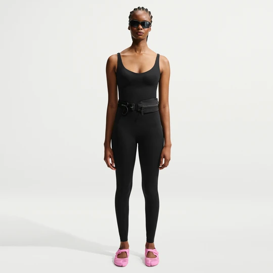 Zdjęcie produktu Body damskie 74 cm NikeSKIMS Studio Stretch - Czerń