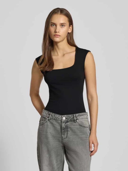Zdjęcie produktu Body z prostokątnym dekoltem model ‘Soft touch’ Gina Tricot Czarny