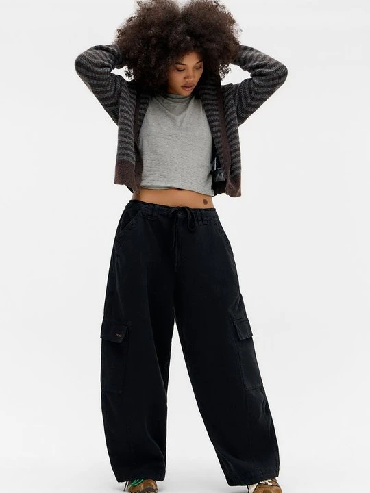 Zdjęcie produktu Bojówki BDG Urban Outfitters czarny