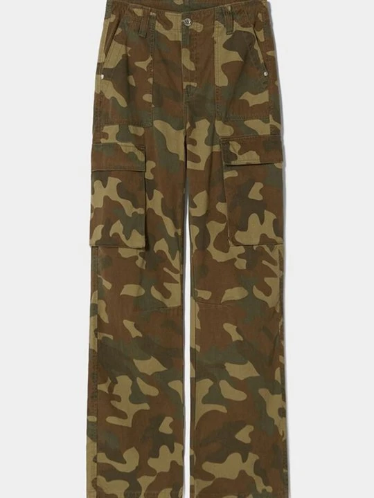 Zdjęcie produktu Bojówki Bershka zielony