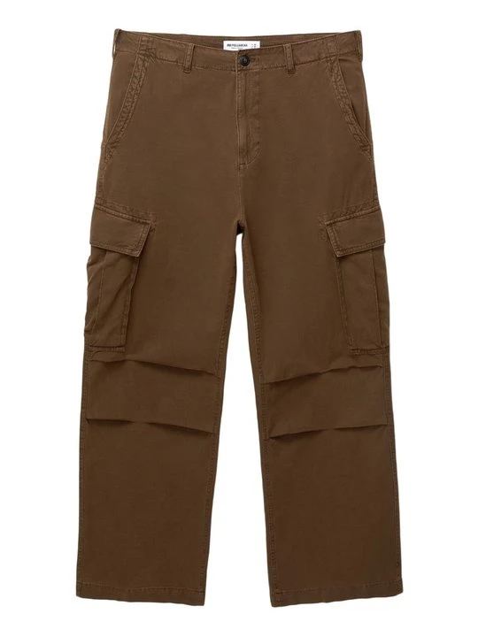 Zdjęcie produktu Bojówki PULL&BEAR ciemnobrązowy