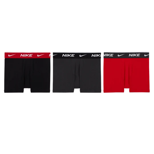 Zdjęcie produktu Bawełniane bokserki dla dużych dzieci Nike Dri-FIT Everyday Solid (3 pary) - Czerwony