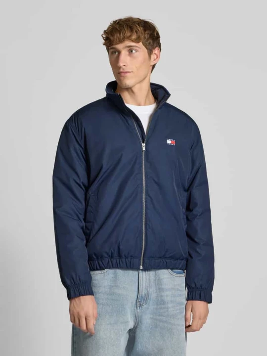 Zdjęcie produktu Bomberka o kroju relaxed fit ze stójką Tommy Jeans Granatowy