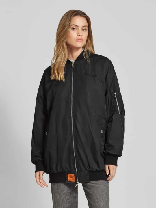 Zdjęcie produktu Bomberka z wyhaftowanym logo ORIGINAL BOMBERS Czarny
