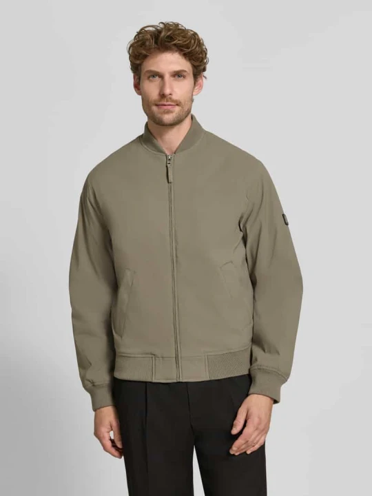 Zdjęcie produktu Bomberka z zamkiem błyskawicznym i wpuszczanymi kieszeniami Jack&Jones Khaki