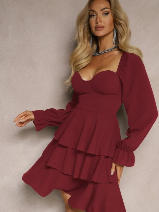 Zdjęcie produktu Bordowa Sukienka o Rozkloszowanym Kroju z Falbanami i Bufiastymi Rękawami Semiella Fashion