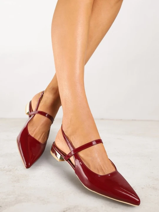 Zdjęcie produktu Bordowe Sandały Vices Typu Slingback ze Skórzaną Wkładką i Metaliczną Ozdobą Milozi