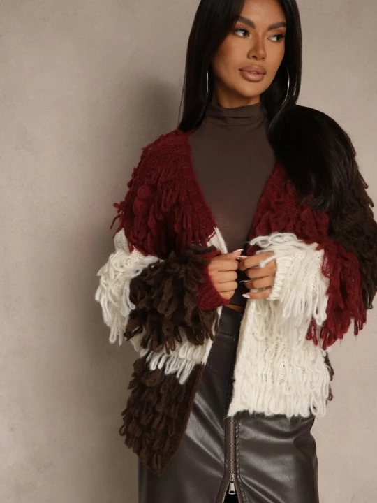 Zdjęcie produktu Bordowy Kardigan Bez Zapięć z Domieszką Wełny Zdobiony Imitacją Piór Lanitia Jumelle