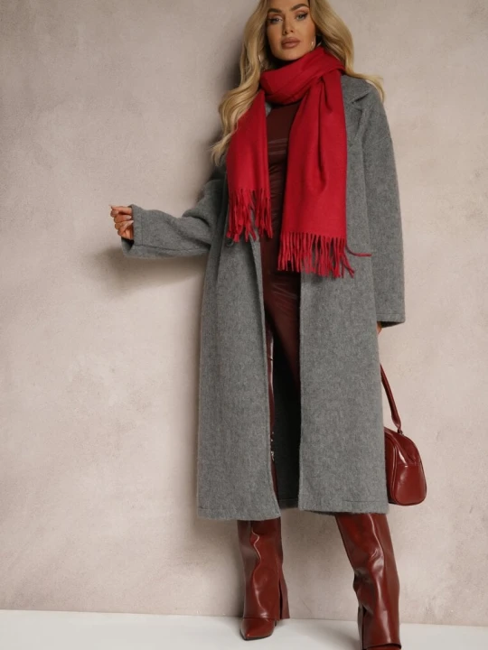 Zdjęcie produktu Bordowy Szalik Wykończony Frędzlami z Tkaniny Valleria