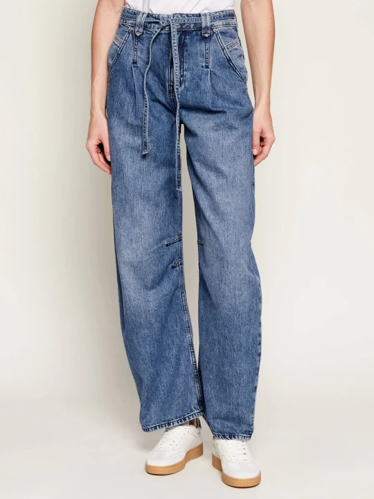 Zdjęcie produktu BOSS ORANGE Jeansy C_PLEATED BARREL 1.0 | Mom Fit niebieski