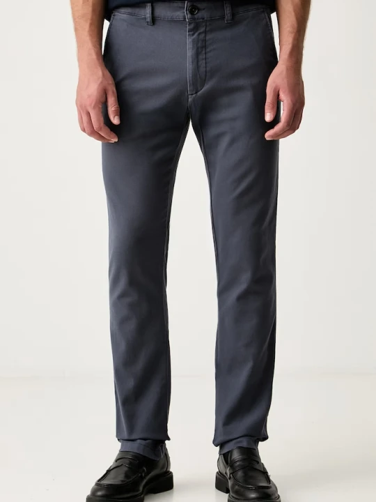 Zdjęcie produktu BOSS Orange spodnie chinos męskie bawełniane z elastanem Chino-Slim-2 granatowy
