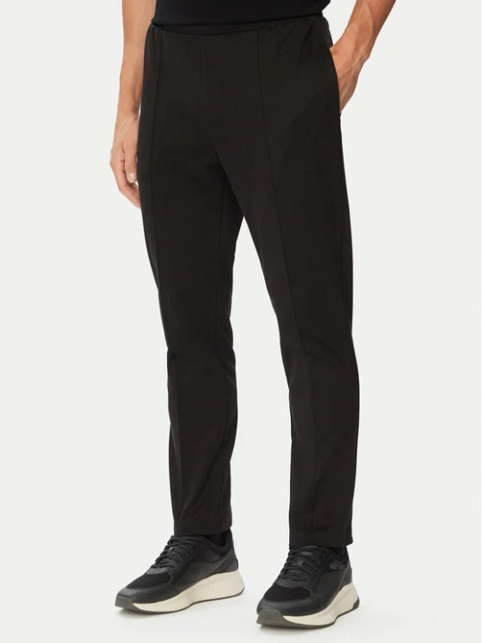 Zdjęcie produktu BOSS Spodnie dresowe Network Tapered 50563983 Czarny Regular Fit