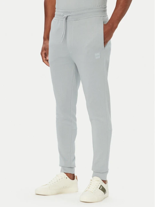 Zdjęcie produktu BOSS Spodnie dresowe Sestart 50509303 Szary jasny Regular Fit