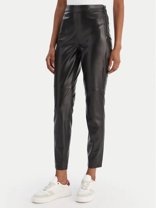 Zdjęcie produktu BOSS Spodnie z imitacji skóry C_Taskin 50551469 Czarny Slim Fit