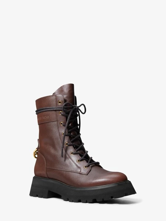 Zdjęcie produktu Botki Caleb w militarnym stylu z polerowanej skóry Michael Kors BRĄZOWY (Brązowy)