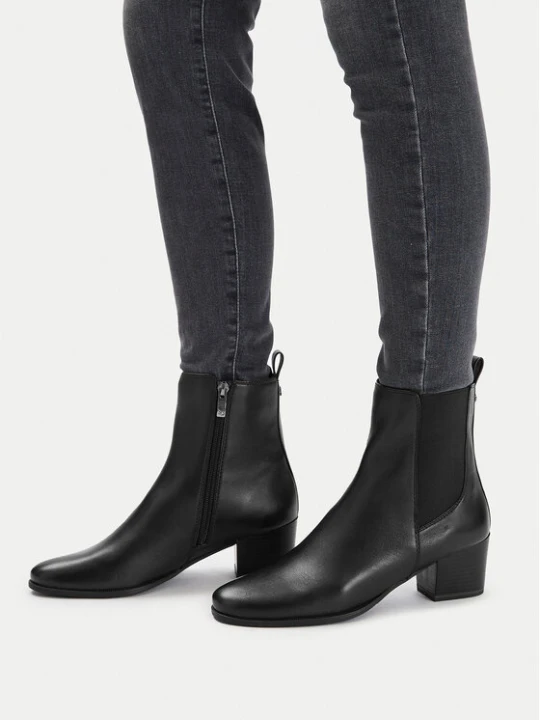 Zdjęcie produktu Botki Caprice 9-25304-45 Czarny